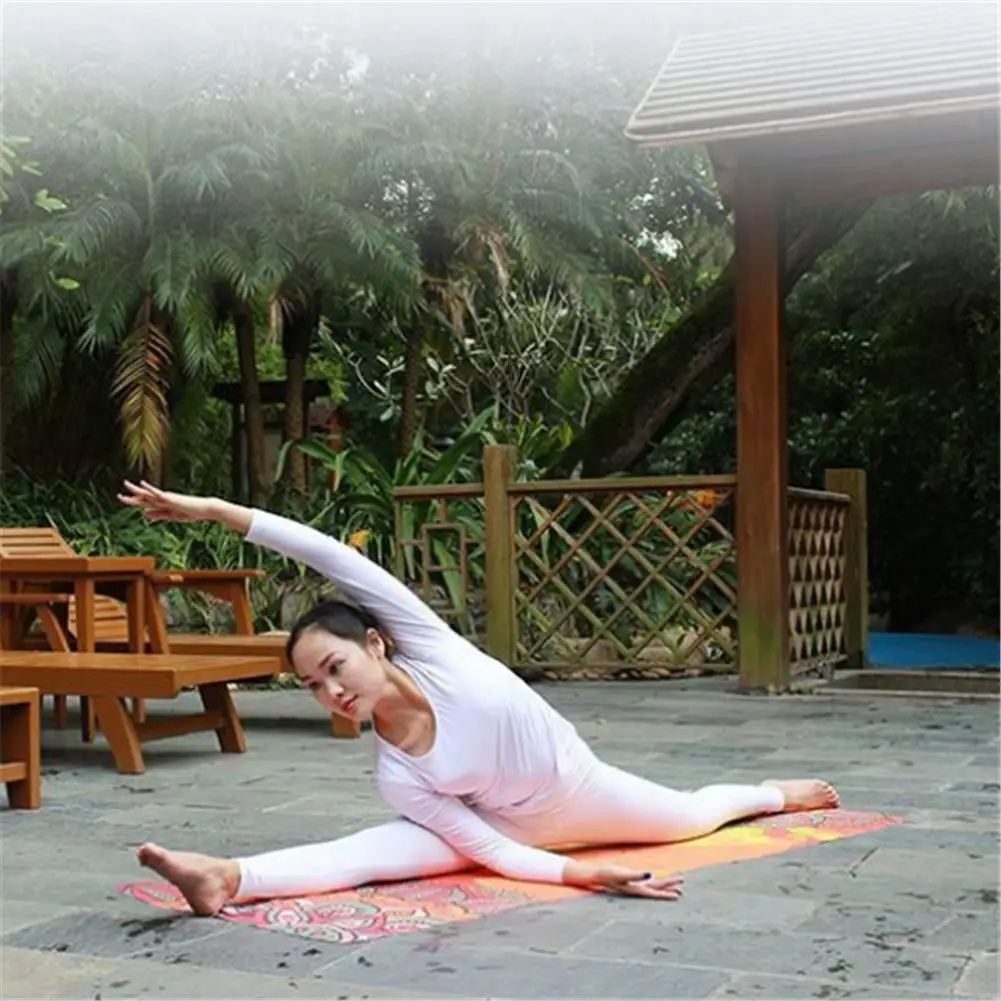 

1mm PVC Double-sided Non-slip Sweat Absorbent Yoga Mat Printed Towel Cloth Fitness Practice Pilates Blanke