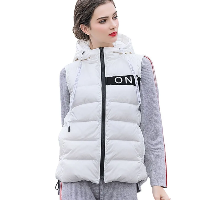 2019 Winter 90% White Duck Down Jacket Vest Ladies Short Down Parka 2018 New Fashion Slim Hooded Puffer Feather Coat Female HJ79