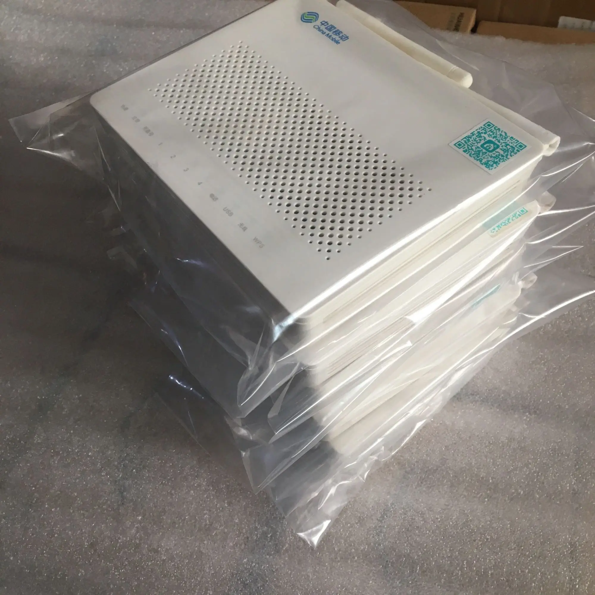 90% новый б/у Huawei GPON ONU HS8545M HS8545M5 FTTH ont модем 1GE + 3FE 1TEL wifi такая же Функция как