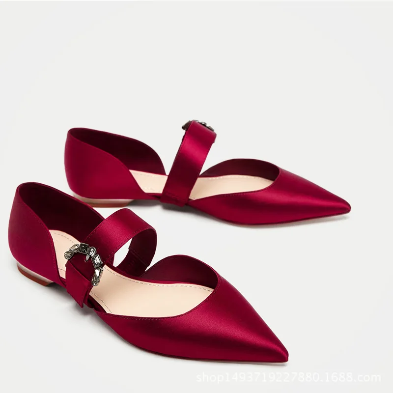 

2018 spring summer new sandals women's shoes female summer students diamond drill flat bottom wedding shoes satin profile flat