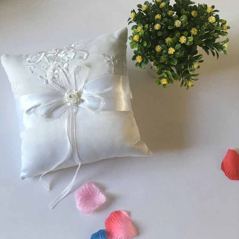 Classic White Satin Ribbon Floral Embroidered Wedding Ring Bearer Cushion Pillow | Дом и сад