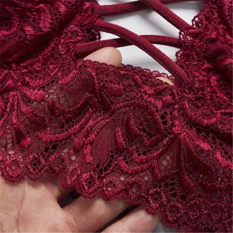 Нижнее белье HIRIGIN женское кружевное сексуальное с глубоким треугольным вырезом |