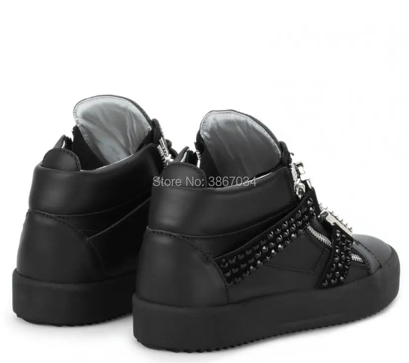 Мужские кроссовки SHOOEGLE черные золотые белые с заклепками на толстой плоской