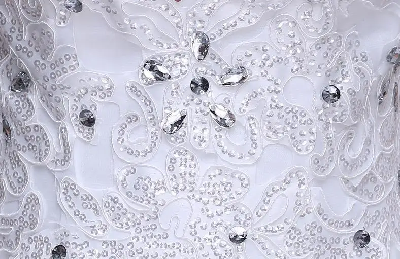 Свадебное платье с блестками и открытыми плечами | Свадьбы торжества