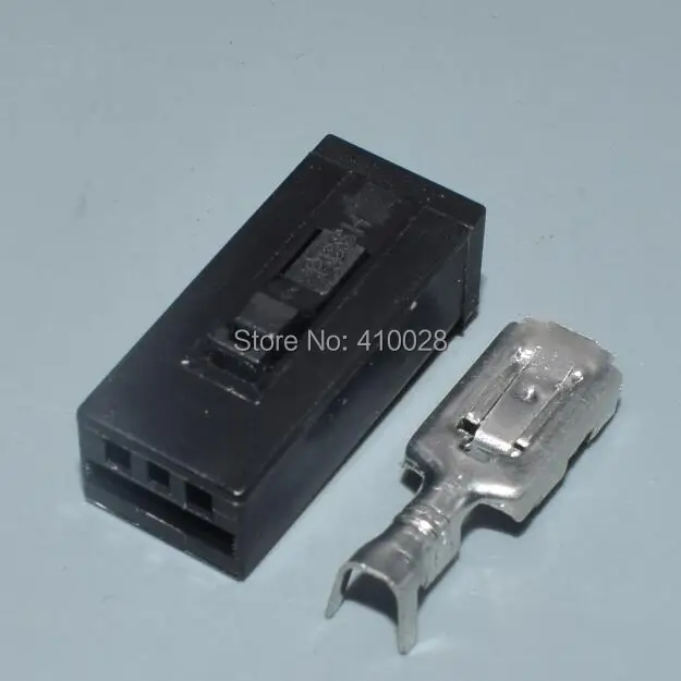 

shhworldsea 1pin 6.3mm auto electric plastic housing plug harness cable connector 1900-1003