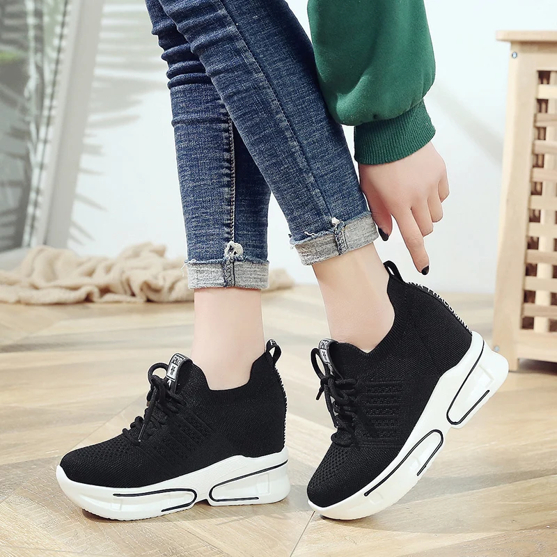 Весенняя женская уличная прогулочная обувь коллекция 2019 года визуально