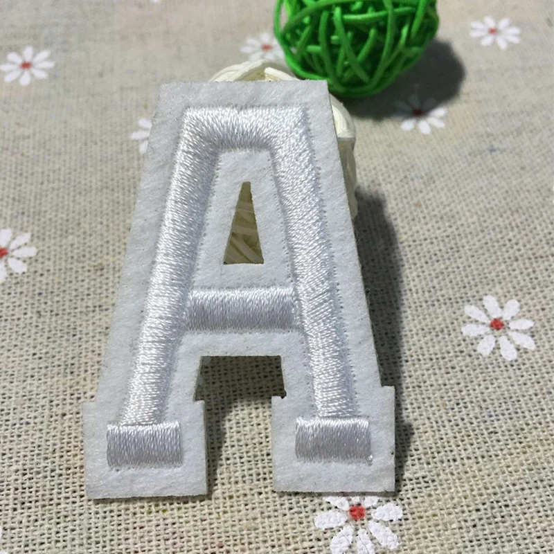Белый шить аппликация 1 шт. Новый DIY 26 букв нашивки значки аксессуары