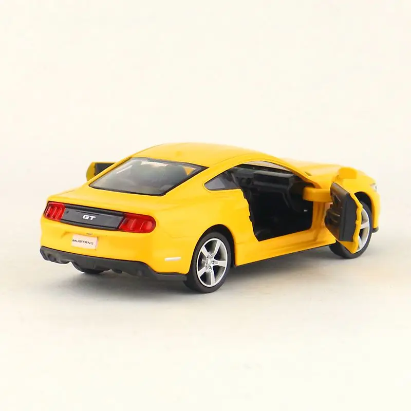 Игрушечный автомобиль RMZ City литая под давлением модель масштаб 1:38 Модель Ford Mustang GT