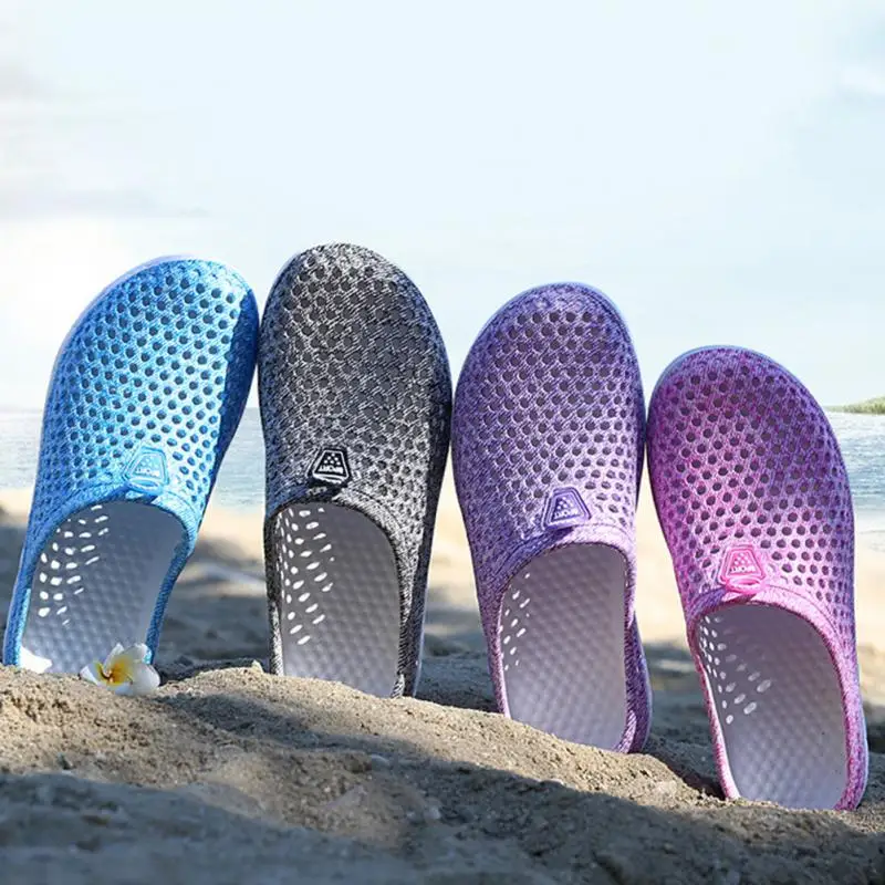 Летние модные сетчатые тапочки с вырезами Женские дышащие Нескользящие мюли