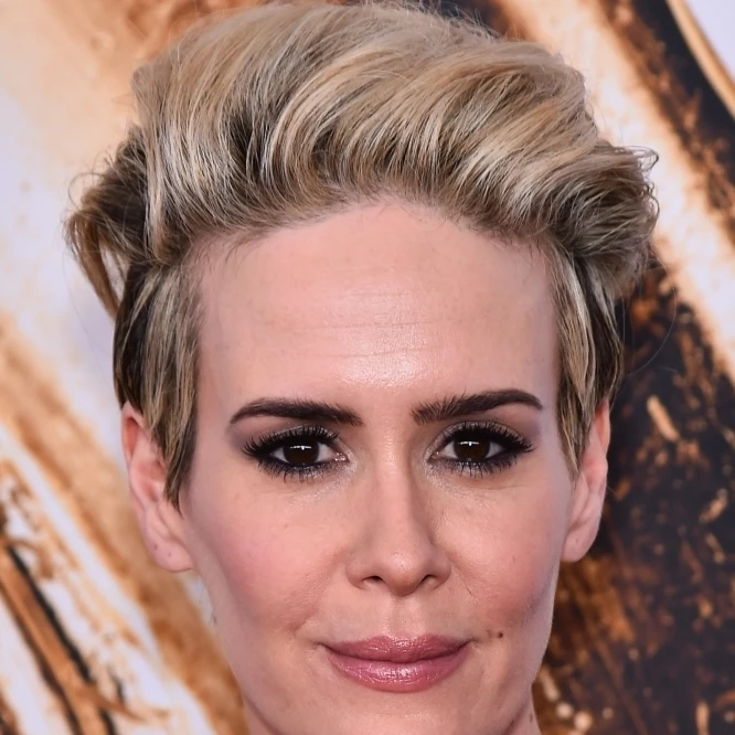 Sarah Paulson At Arrivals For 2016 Cfda Fashion Awards-Часть 2 фотопечать (8x10) | Дом и сад