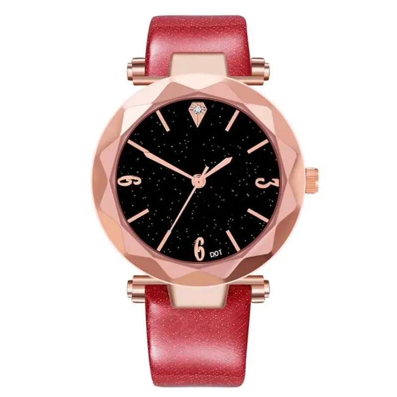 Женские кварцевые часы со стразами и блестящим циферблатом с кожаным ремешком