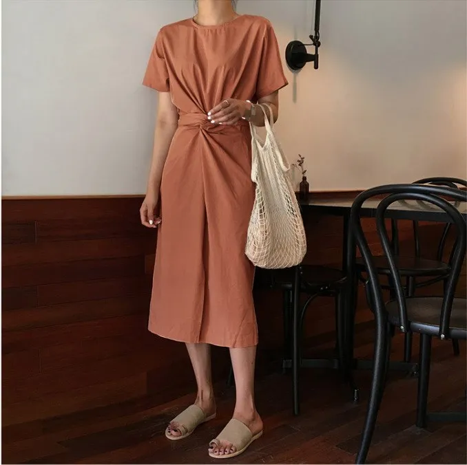 Летние платья в Корейском стиле цельное платье с открытым разрезом облегающее