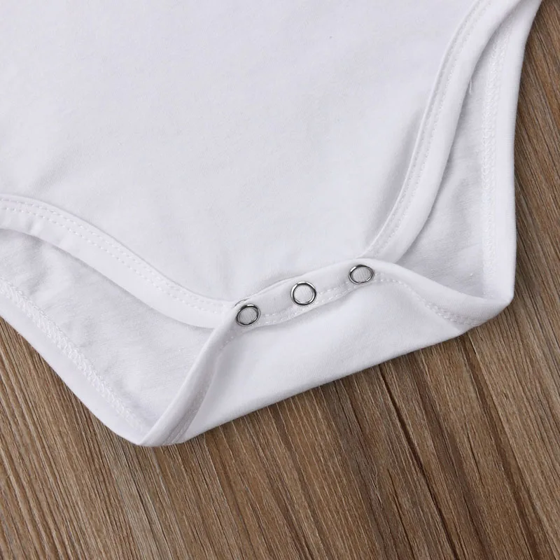 Комбинезон с короткими рукавами и буквенным принтом для новорожденных мальчиков