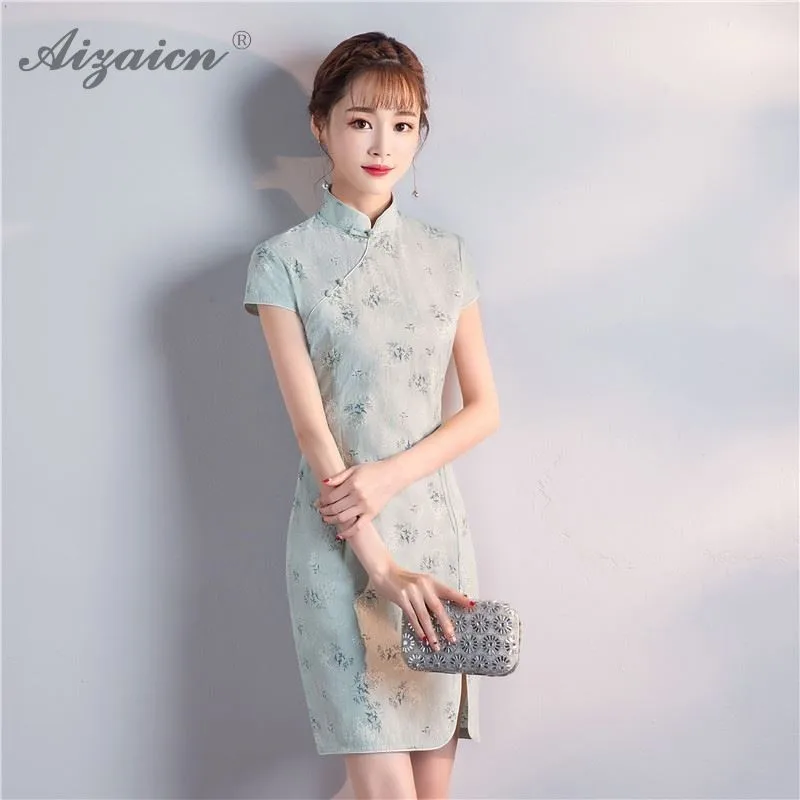 Fashion Short Cheongsam Mini QiPao Chinoise Femme Dresses Modern Light Green Cotton Qi Pao Women Traditional Chinese Dress Gown |