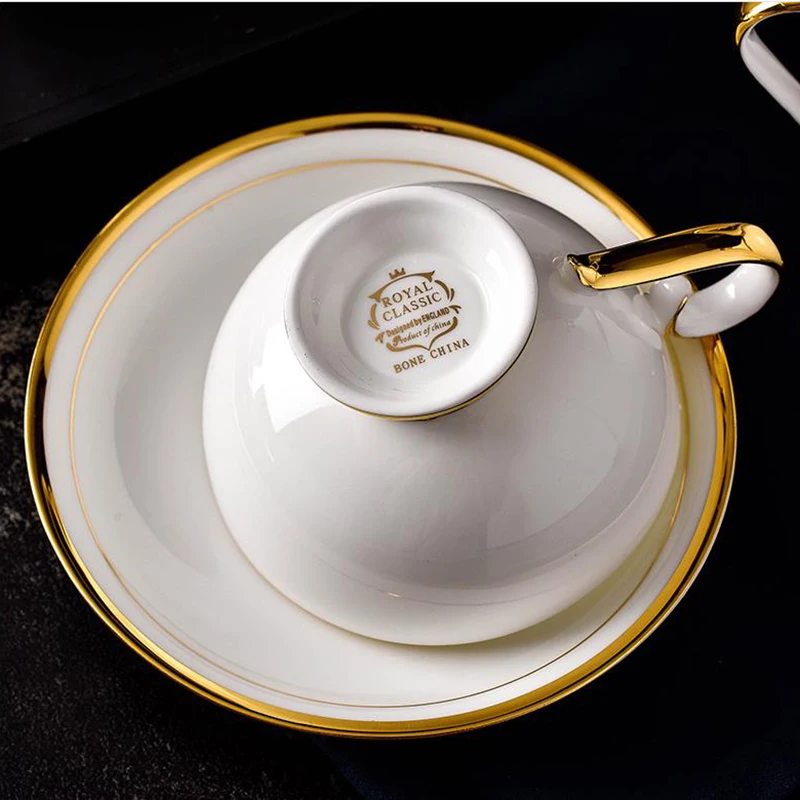 2PCS/Lot 250ML Brief Gold Border Ceramic Bone china Coffee Milk Cup with Saucer Kit Black Tea Water Mug for Birthday Gifts | Дом и сад