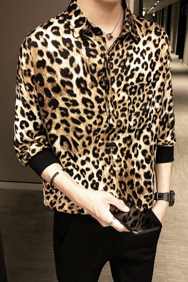 

2020 New Pattern Summer Wear Thin Man Shirt Easy Leopard Print Fivepence Sleeve hawaiian Gray Free shipping