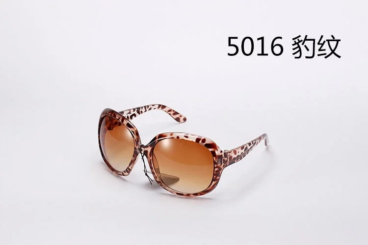 Новые горячие поляризационные женские солнцезащитные очки в стиле ретро Защита