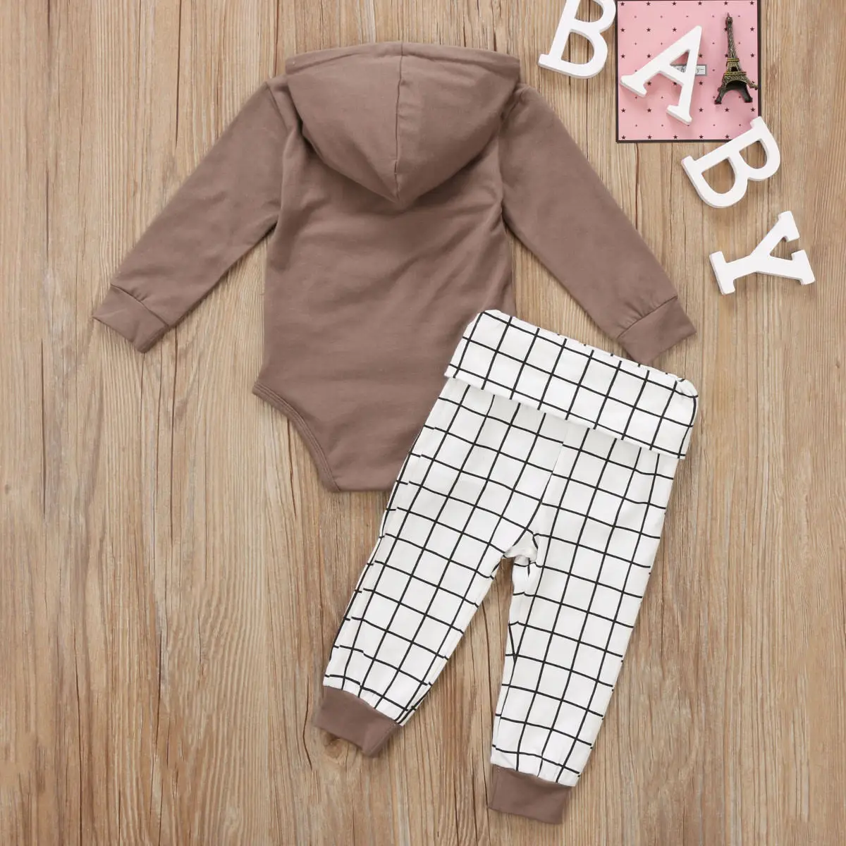 Комбинезон с капюшоном и леггинсы однотонный коричневый на возраст 0-18 месяцев 2