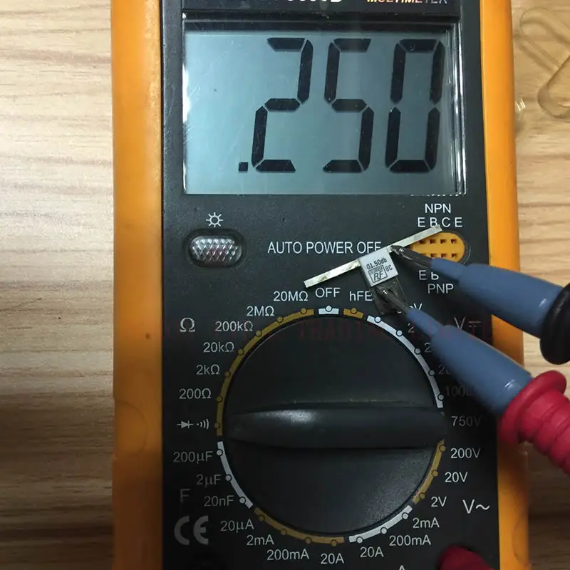 Оптический аттенюатор фланец крепления 20 Вт 01 50 дБ 01.50dB 33 1001 250 Ом DC 4.0 ГГц RF Флорида