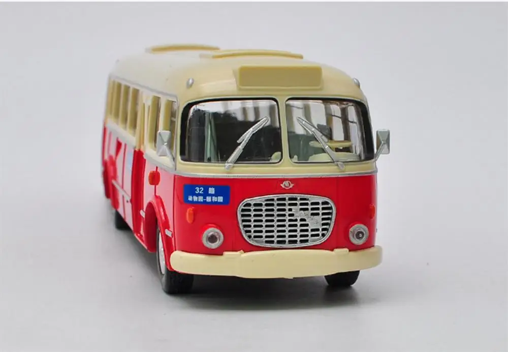 Коллекция моделей SKODA 706RTO KAROSA Beijing Bus #32 из ПВХ масштаб 1/43|Наземный транспорт| |