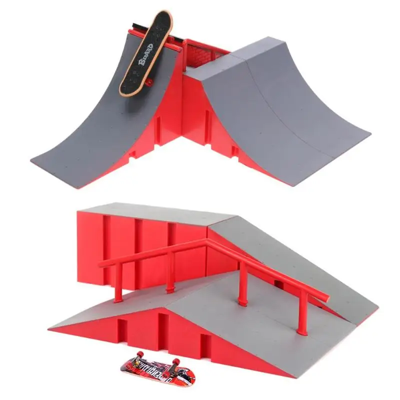 

1pc Mini Finger Skateboard Kids Children Plastic Alloy Fingerboard Skateboarding Ramp Training Table Game Toy Gifts