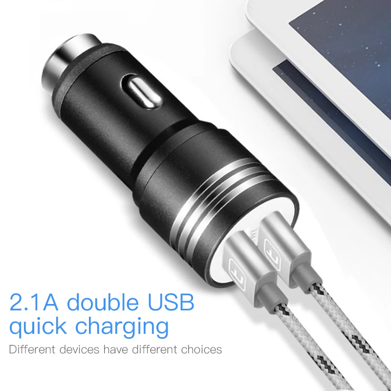 Автомобильное зарядное устройство с двумя USB адаптерами для мобильных телефонов