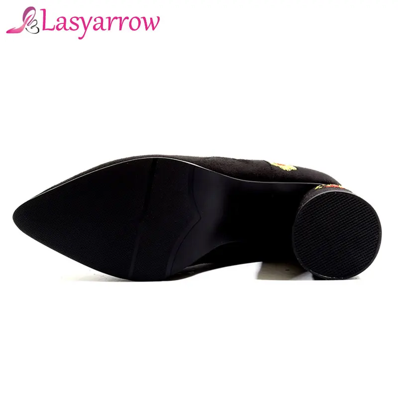 

Lasyarrow 2018 Autumn Elegant High Heel Ankle Boots Women Brand Pointed Toe Boots Women Embroidery Short Botas big Size 33-43