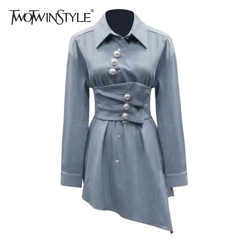 TWOTWINSTYLE джинсовые рубашки с жемчугом блузка женские отворотом длинным рукавом