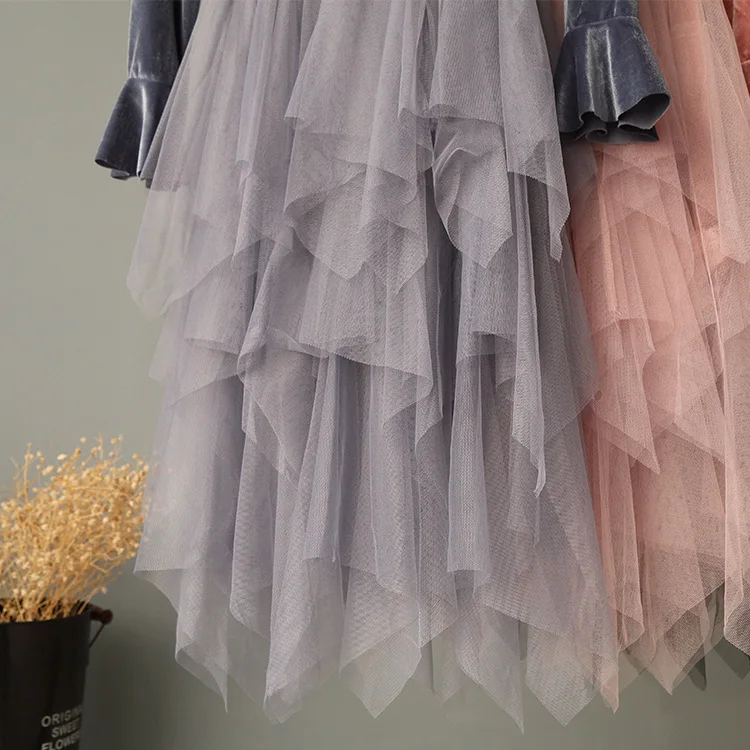 ALPHALMODA 2018 Женский костюм с v образным вырезом расклешенными рукавами и сеткой