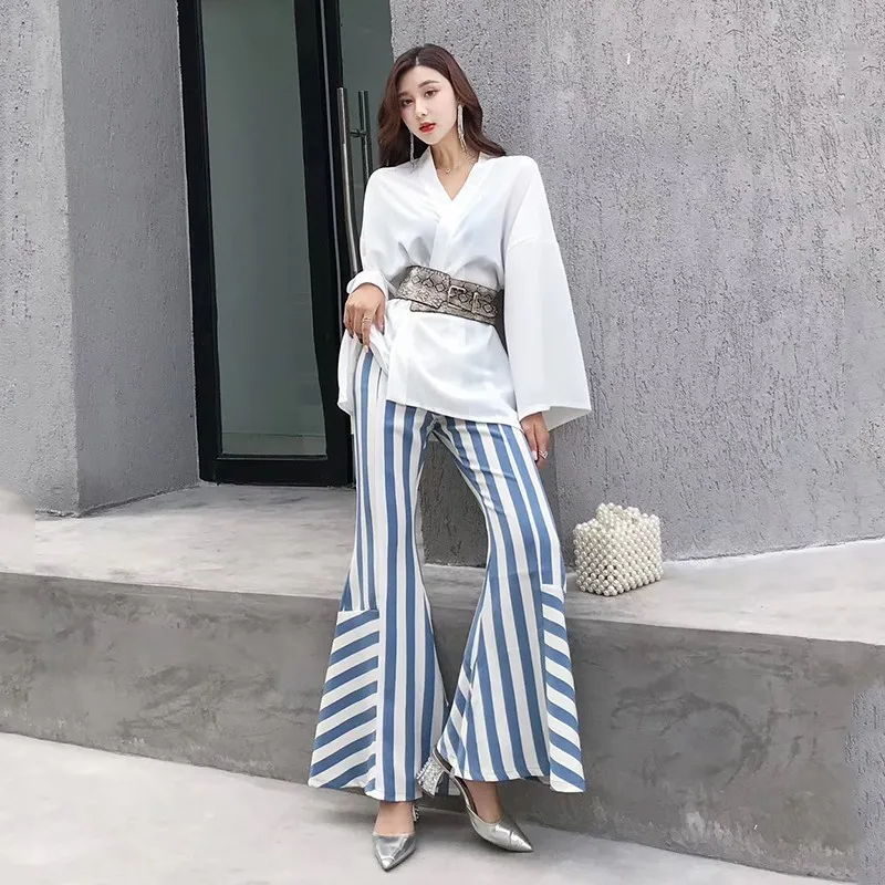 TWOTWINSTYLE Лоскутные нерегулярные полосатые брюки женские с высокой талией длинные расклешенные брюки для женщин Повседневная мода Весна Новые