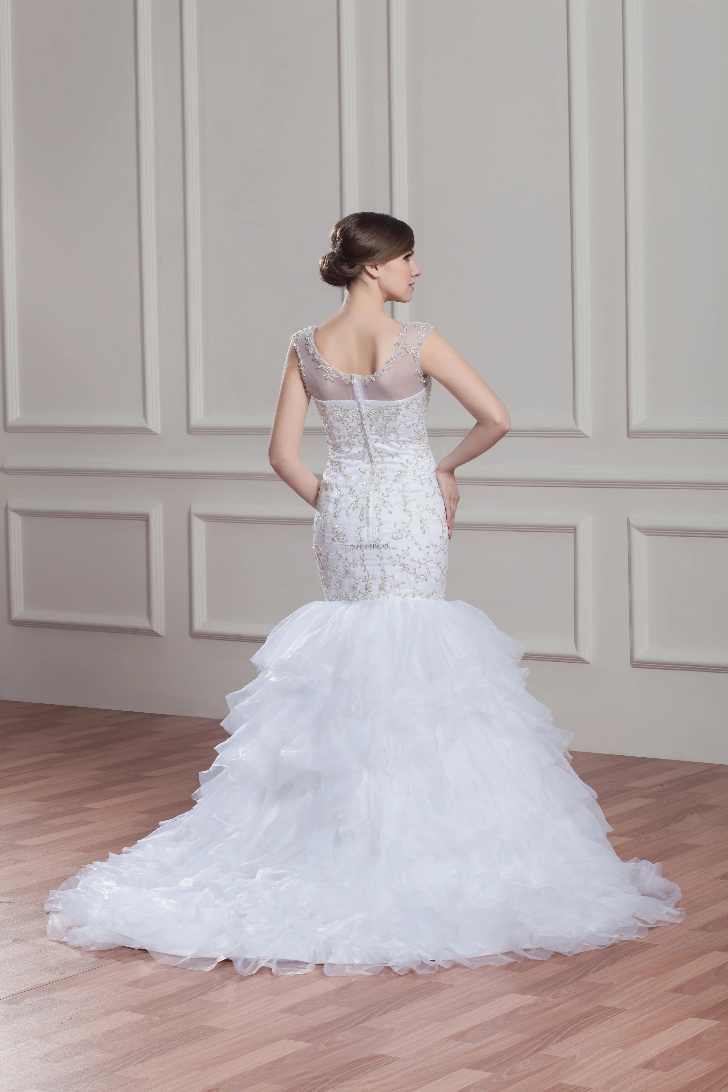 Женское свадебное платье-Русалка Эрена Jossie белый лиф с бусинами весна 2019 |