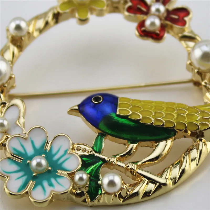 Free shipping New Europe and America color Enamel Bird language floral temperament coat brooch accessories female | Украшения и