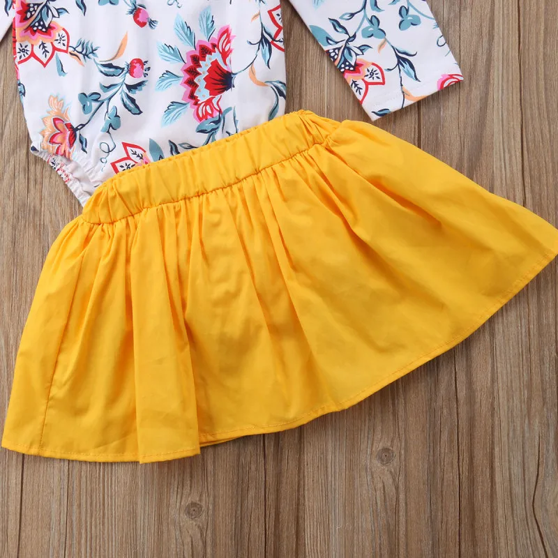 Комплект одежды для новорожденных девочек из 3 предметов: боди с цветочным