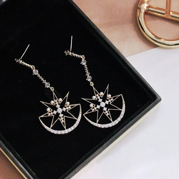 

Fashion baroque style pearl chandelier earrings Star and Moon shape Cubic zirconia Long Drop Earring Women Jewelry gold color