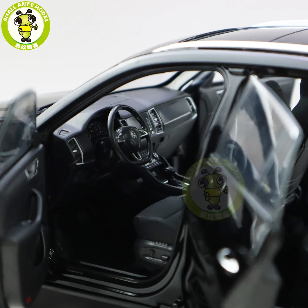 1/18 KODIAQ GT фотосессия металлическая фотография черный|Наземный транспорт| |