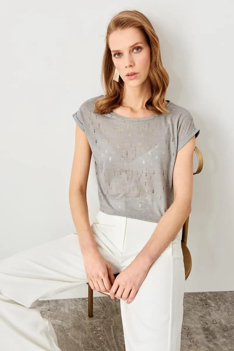 Trendyol серый Pourer Detaylı Crop трикотажная футболка TWOSS19FV0159|Футболки| |