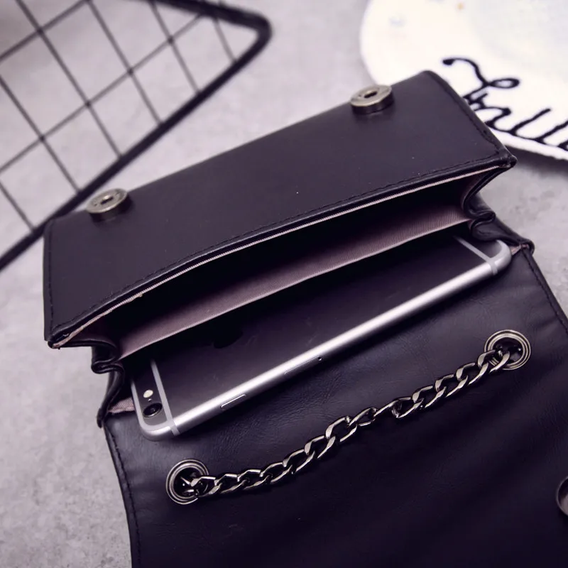 

2019 new women handbags, leaves decoration flap, fashion Korean version shoulder bag, chain woman messenger bag.5
