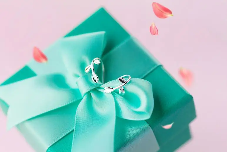 Серьги женские из серебра 925 пробы с листьями |