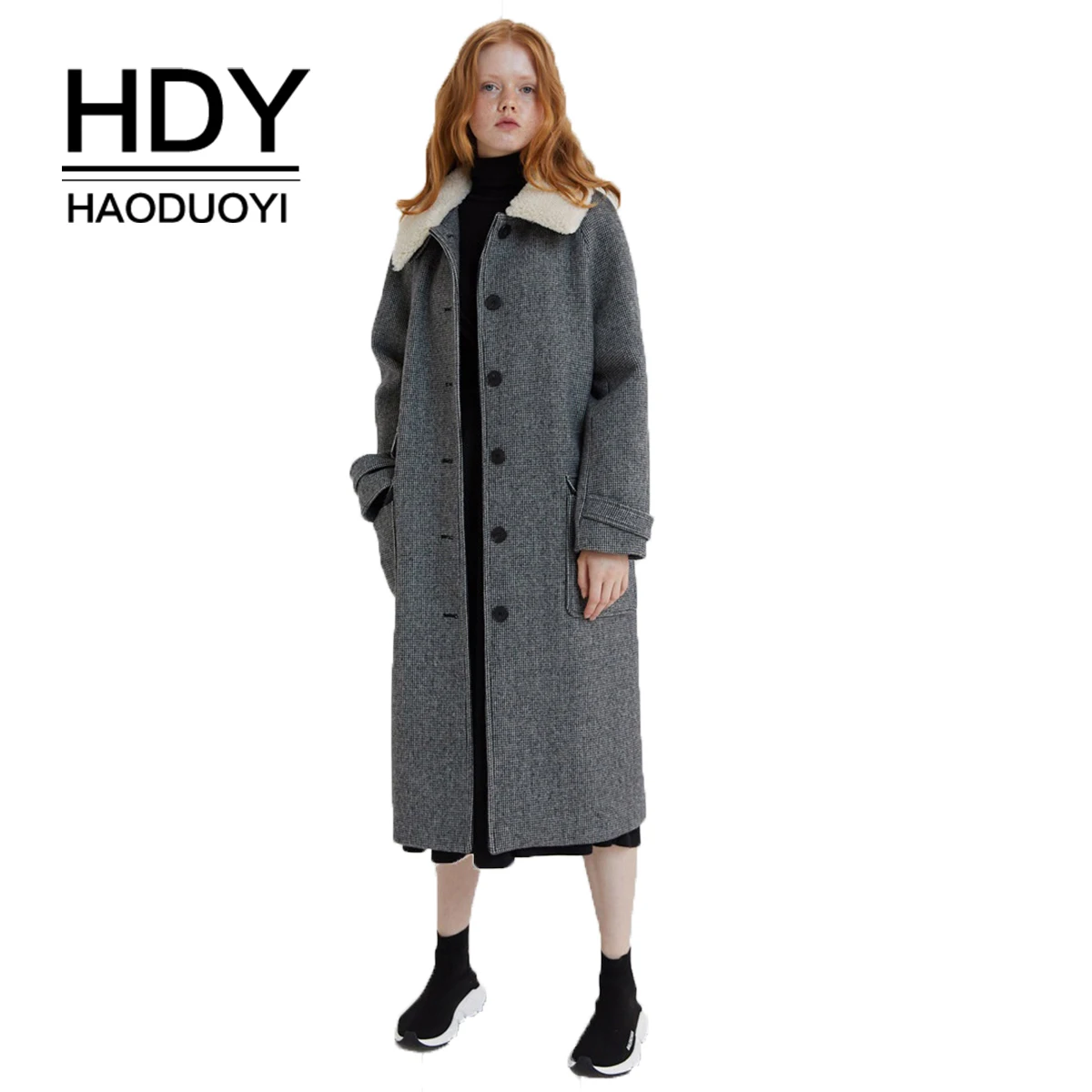 Длинное облегающее пальто HDY haoduoyi с отворотами из искусственного меха в стиле