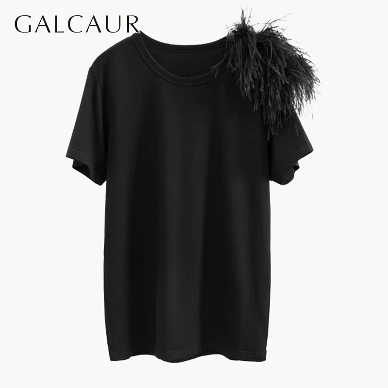Женская футболка с перьями GALCAUR белая свободная круглым вырезом и коротким