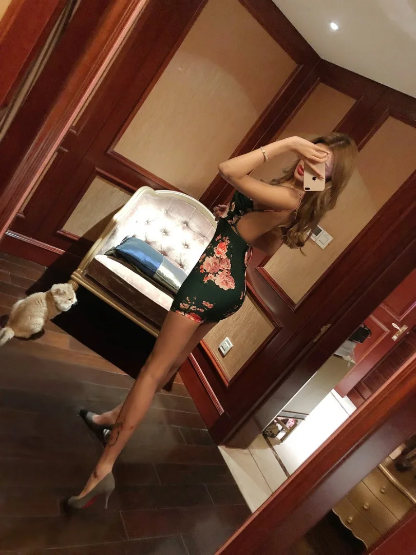 

Vintage Floral Print Low-Cut Deep-V Sexy Dress Women Summer Dress Bodycon Pack Hip Zipper High Waist Mini Dresses 2018