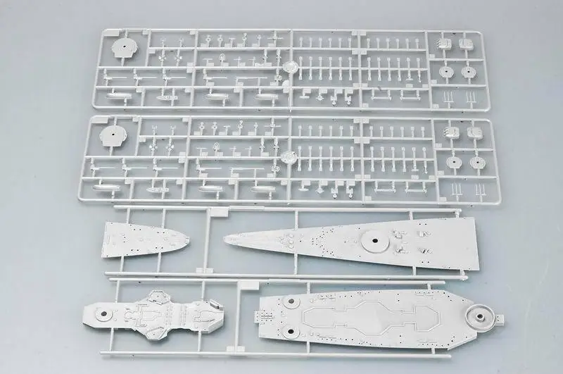 Trumpeter 1/700 05750 французский линкор Richelieu 1943 | Игрушки и хобби