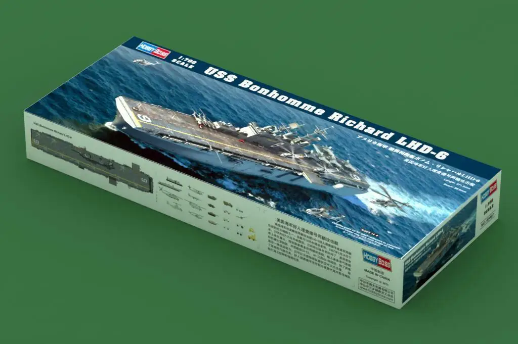 Комплект моделей Hobbyboss 1/700 83407 USS Bonhomme Richard LHD 6|Наборы для сборки моделей| |