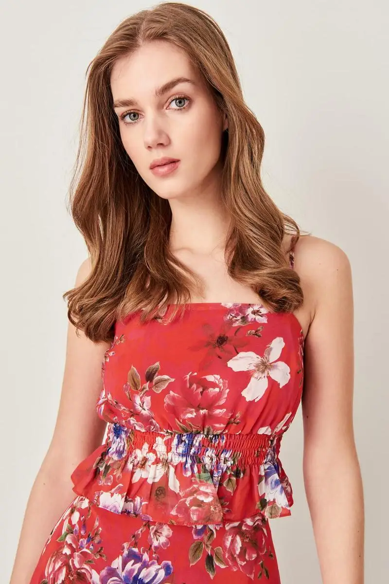 Короткий топ с красным рисунком блузка TWOSS19XO0080|Блузки| |