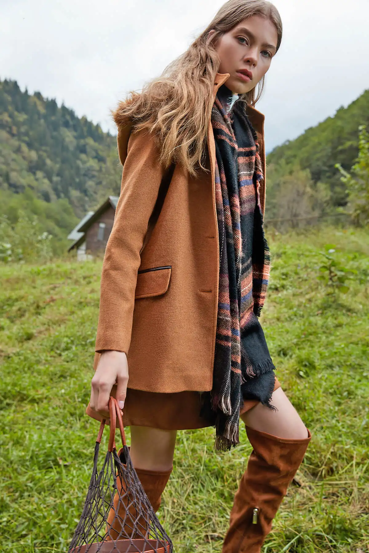 Trendyol Cachet меховое пальто с капюшоном Camel TCLAW19OI0011|Женские куртки| |