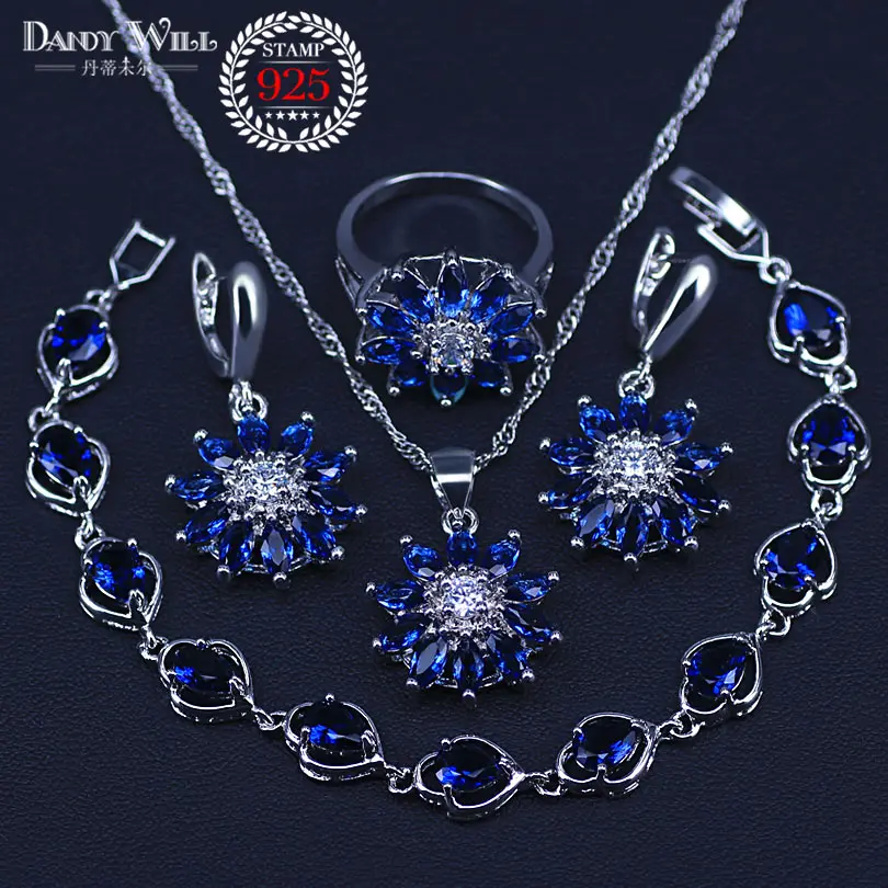 

Комплект из колье, серёг и кольца, серебристого цвета