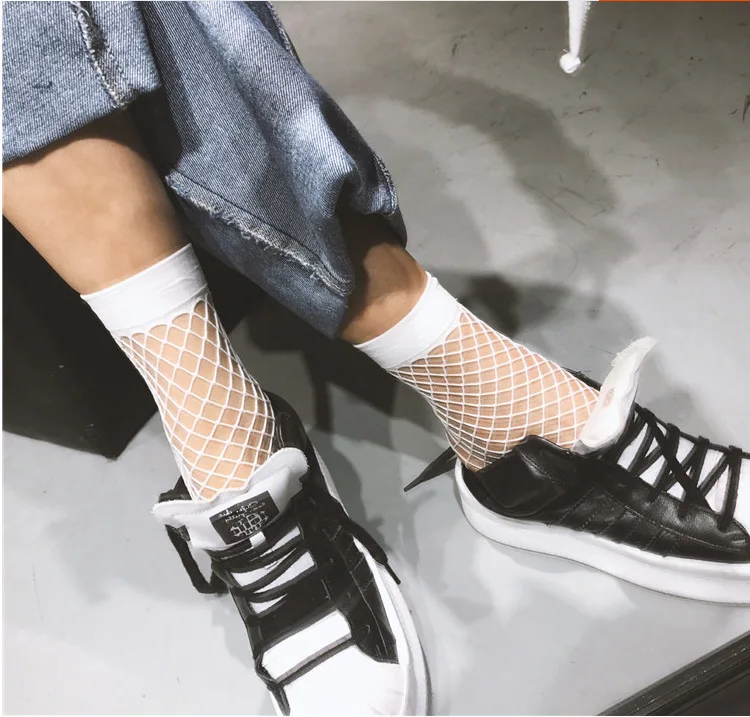 

Summer Women Sexy Grid Socks Short Fishnet Socks White Hollow Lattice Geometry Black Breathable Net Socks Female 1pair=2pcstt090