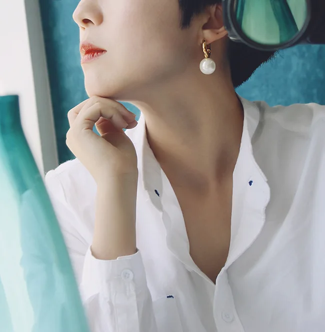 

Free shipping fashion Contracted pearl earrings for women