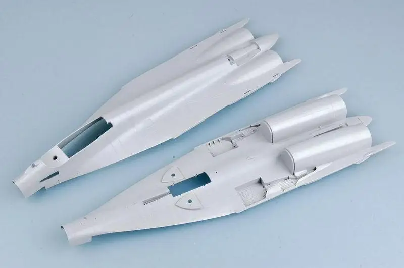 Fulcrum Fighte r трубач 1/32 02239 Россия MIG-29K | Игрушки и хобби