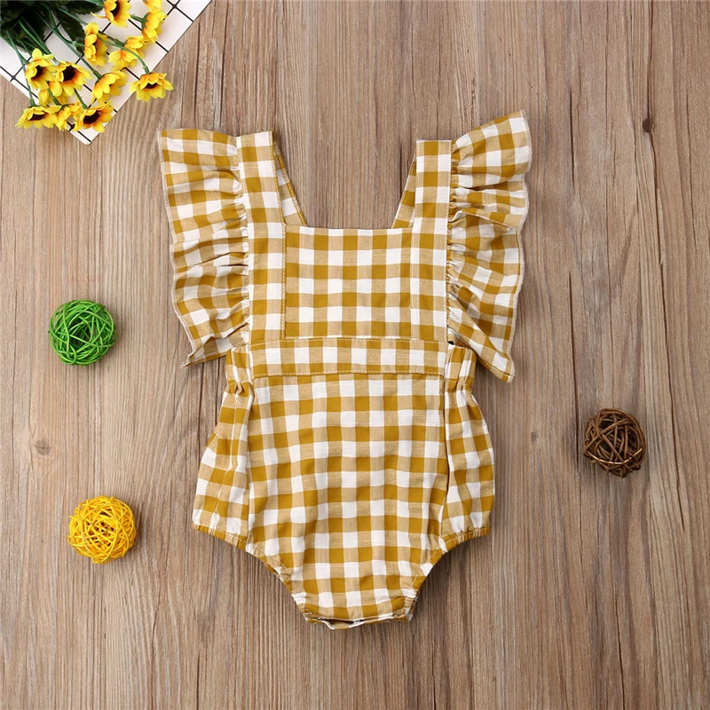 Летнее боди в клеточку для новорожденных девочек хлопковое без рукавов с